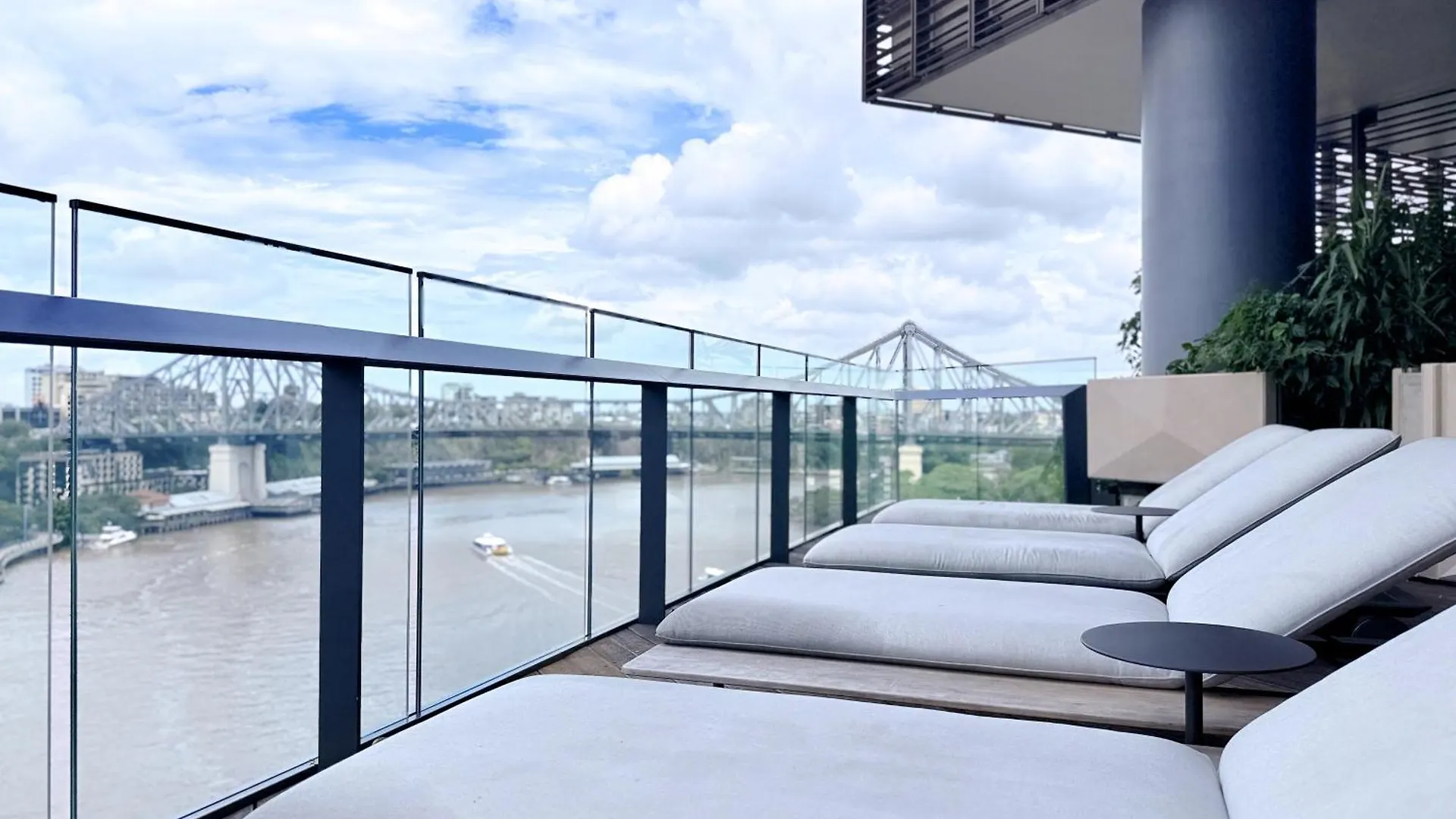 Ferienwohnung The Luxe At Queen Street River View Brisbane Apartment