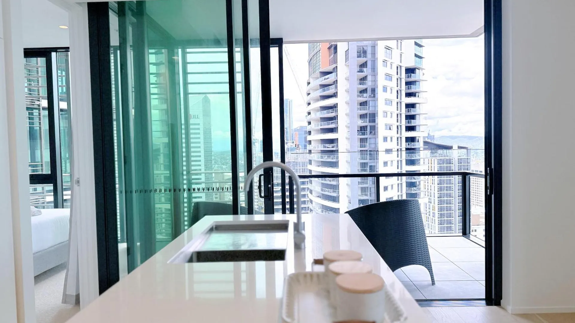 The Luxe At Queen Street River View Apartment Brisbane