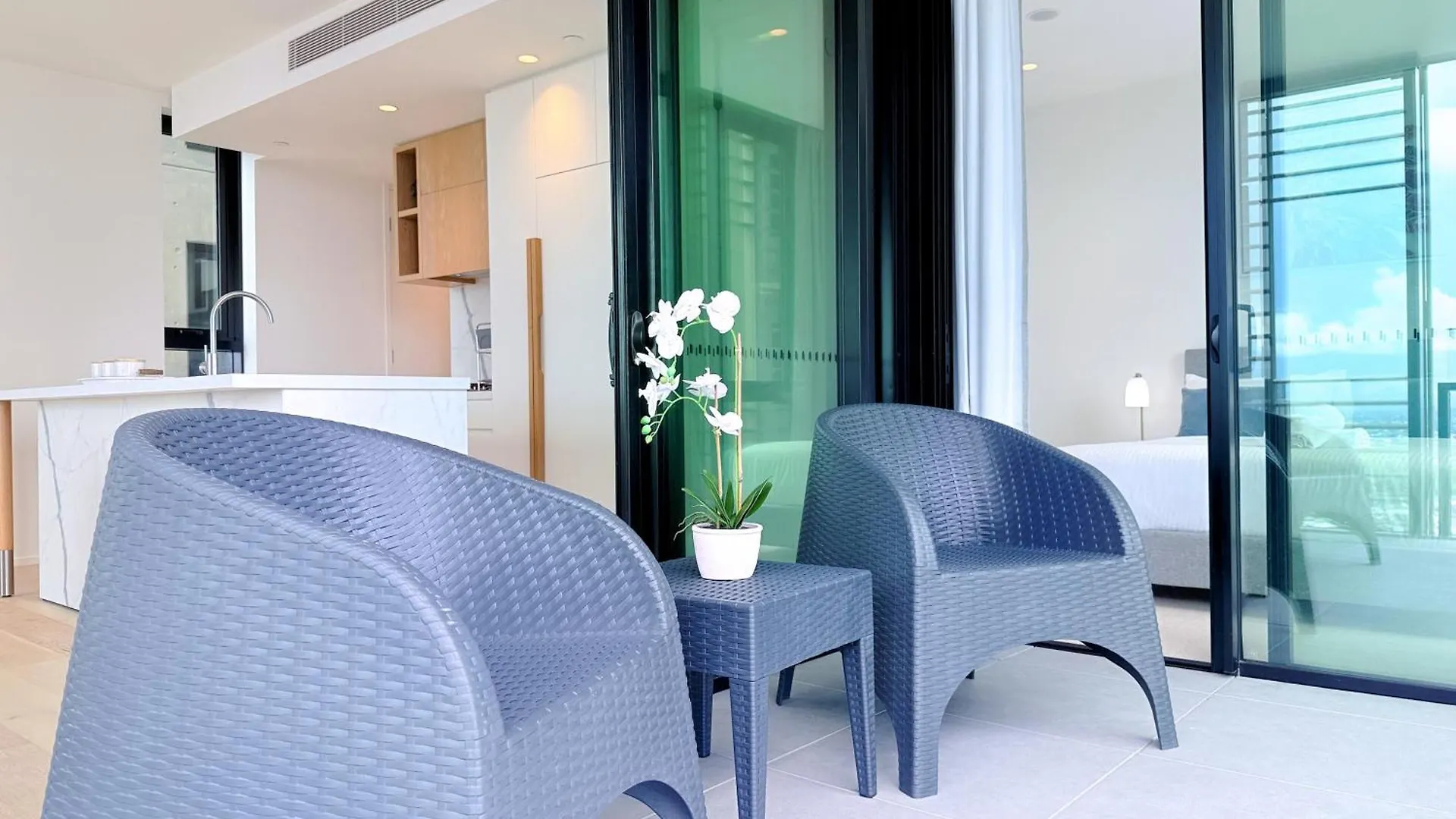The Luxe At Queen Street River View Apartment Brisbane Australia