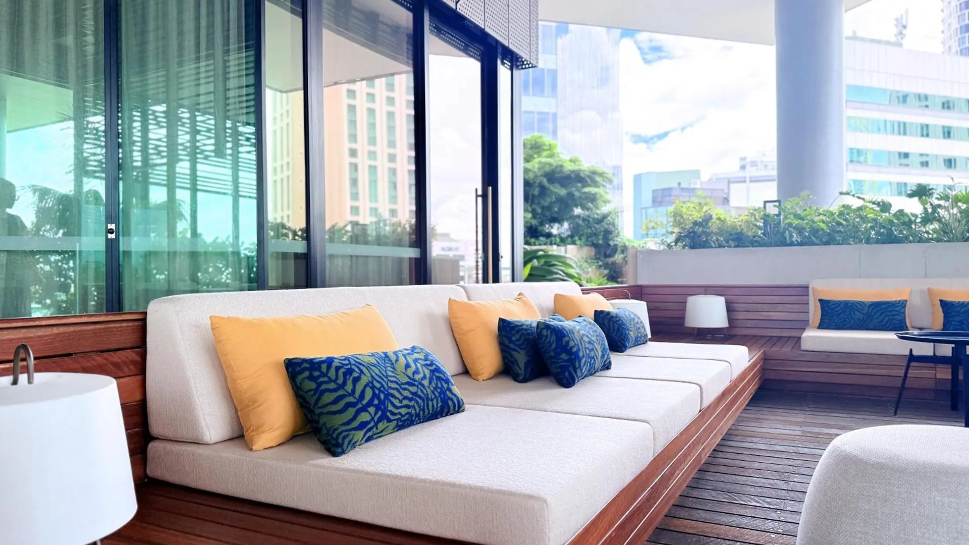 The Luxe At Queen Street River View Apartment Brisbane