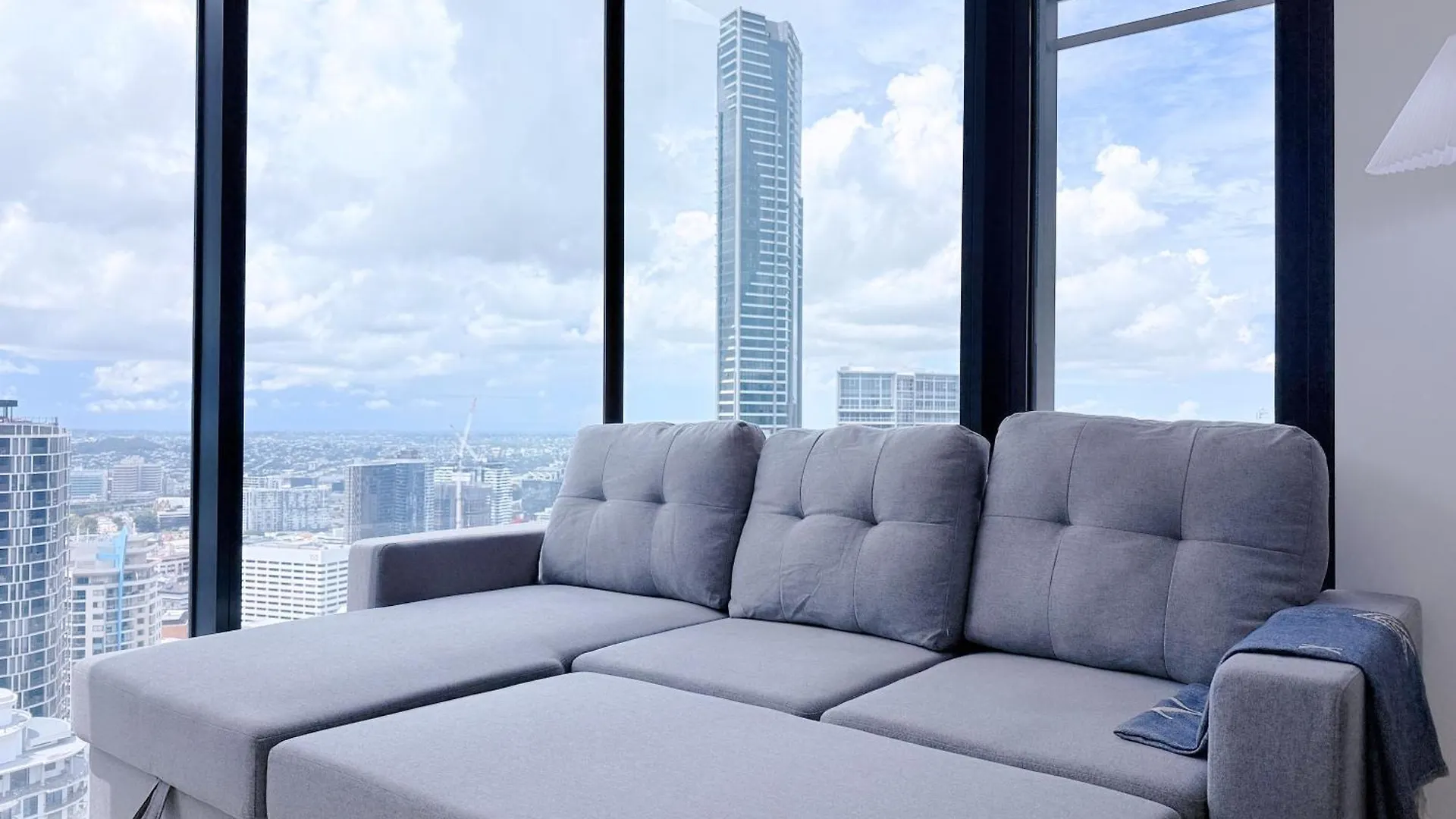 The Luxe At Queen Street River View Apartment Brisbane